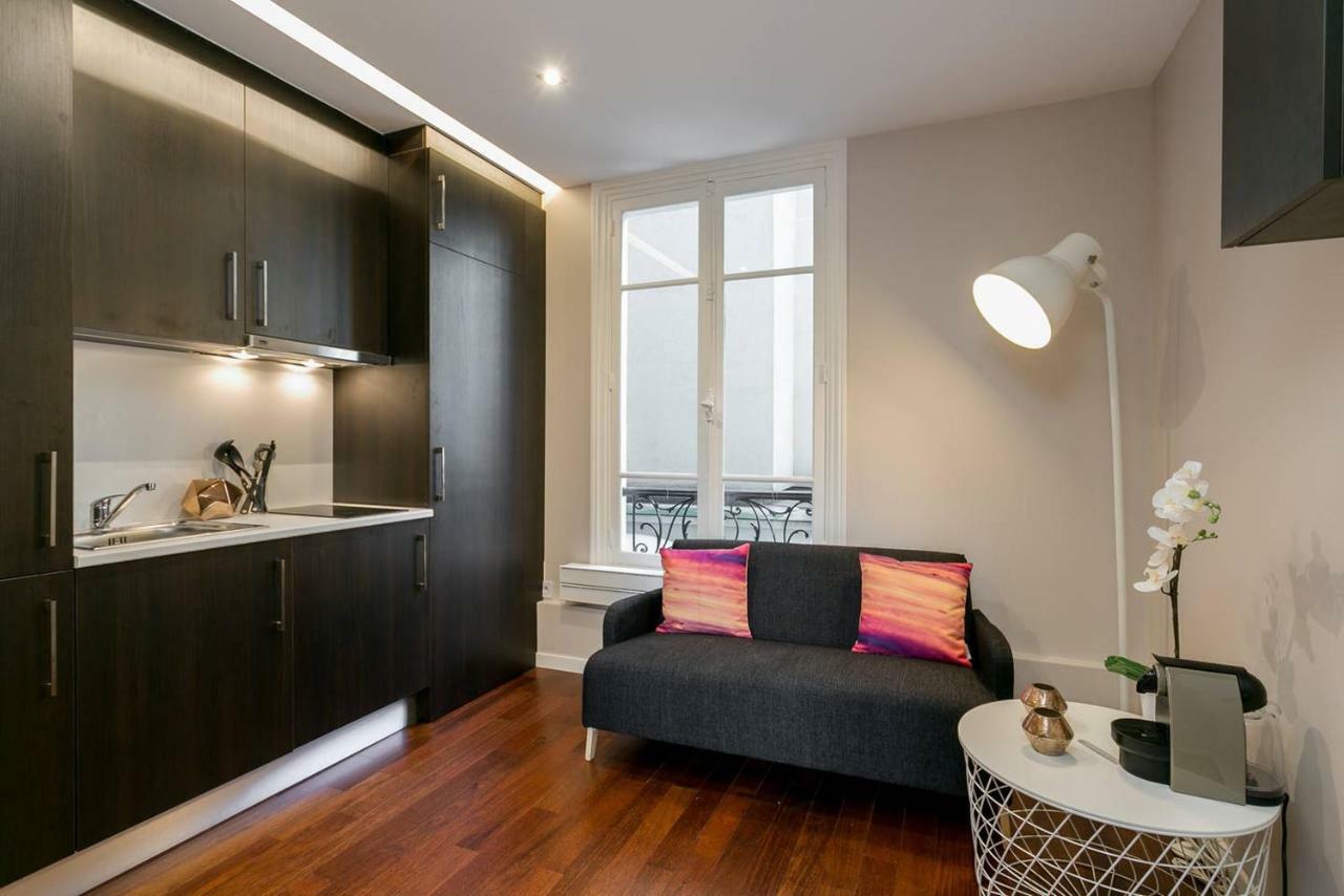 Charmant Studio Neuf Proche Des Invalides Paris Exterior foto